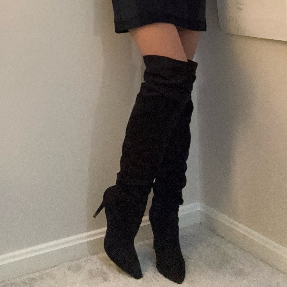 Jessica Simpson Black Over-the-Knee Slouch sueded Boots
